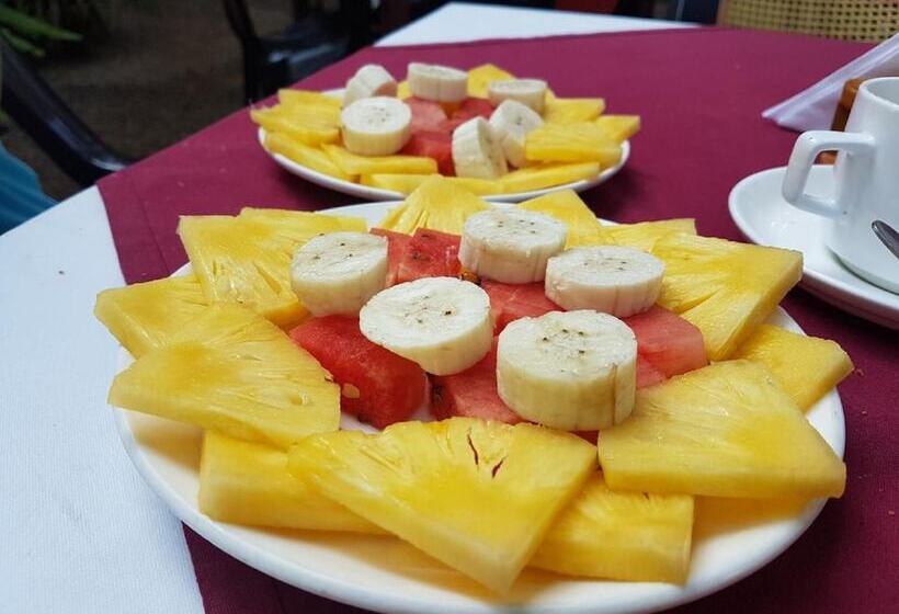 ホテル Ideal Ayurvedic Resort Kovalam