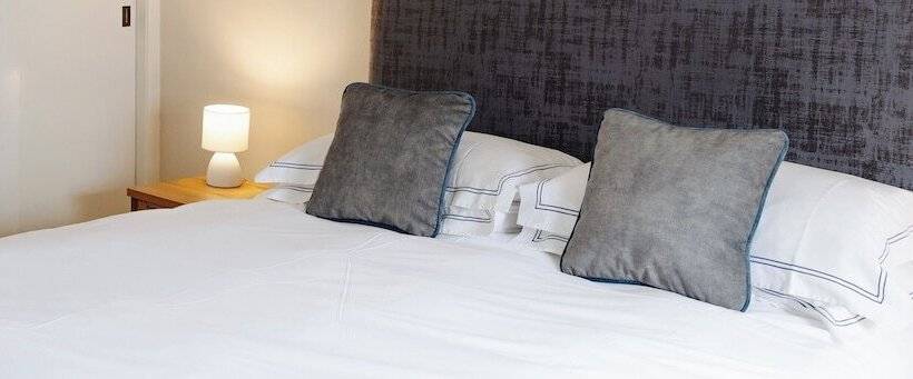 فندق Inn At Port Nan Gael