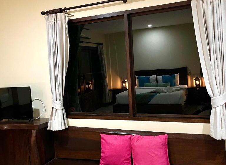 בית מלון כפרי Krabi Klong Muang Bay Resort