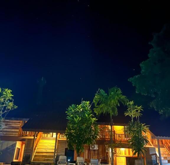 בית מלון כפרי Krabi Klong Muang Bay Resort