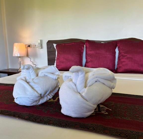 בית מלון כפרי Krabi Klong Muang Bay Resort