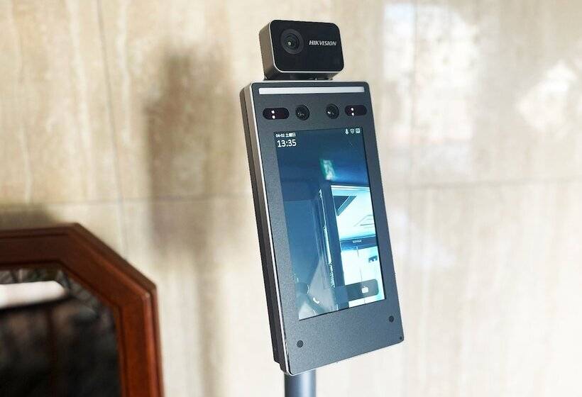 酒店 La Jolie Motomachi