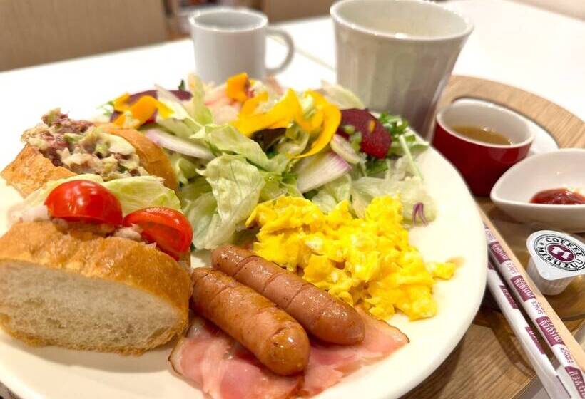 酒店 La Jolie Motomachi