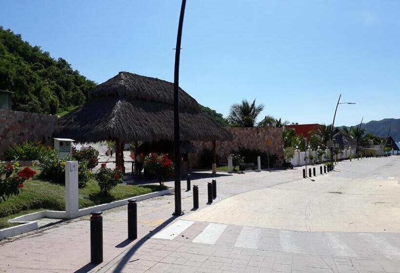 فندق La Quinta Gran Bahía, Cuastecomates   Todo Incluido
