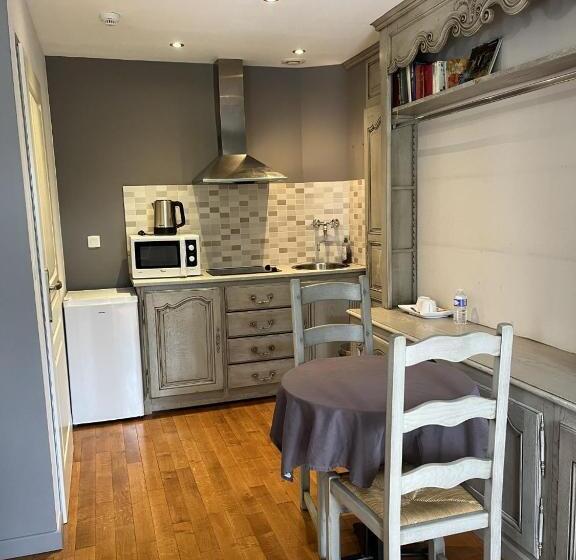 فندق La Vinaigrerie Logis