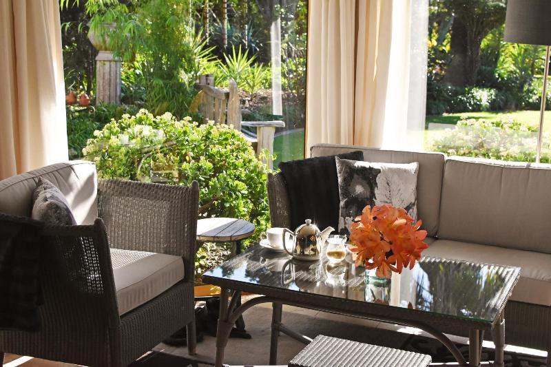 هتل Moon Gate Villa