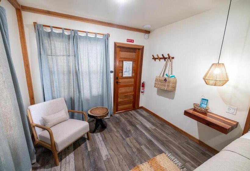 酒店 Ocean Tide Beach Resort