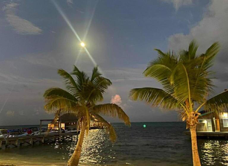 酒店 Ocean Tide Beach Resort