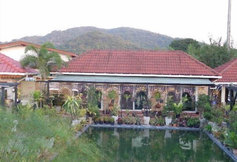 هتل One D Homestay