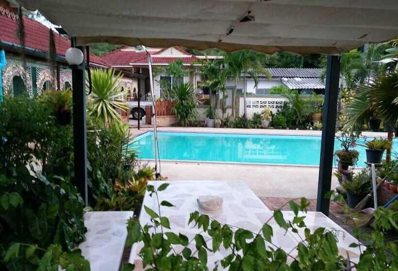 هتل One D Homestay