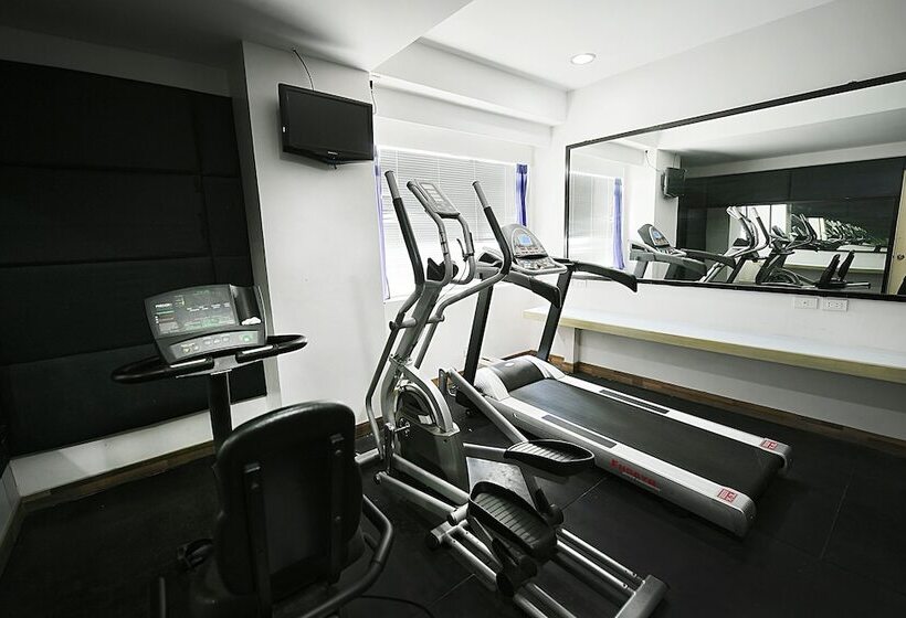 هتل Paseo Premiere