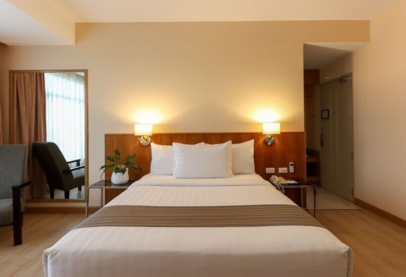 فندق Paseo Premiere