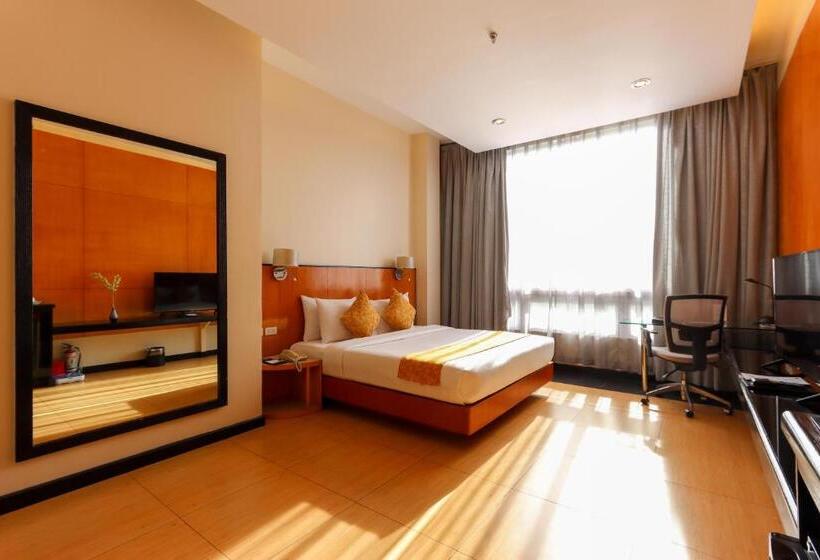 هتل Paseo Premiere