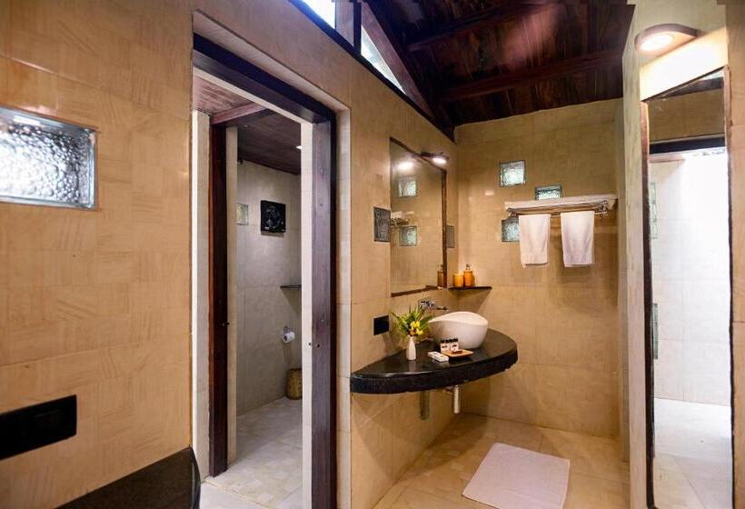 호텔 Pench Jungle Camp