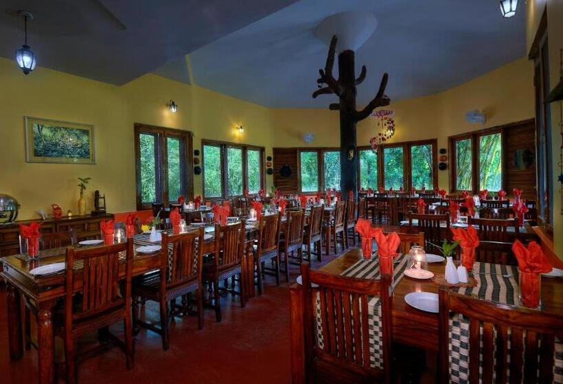 בית מלון כפרי Pench Jungle Camp