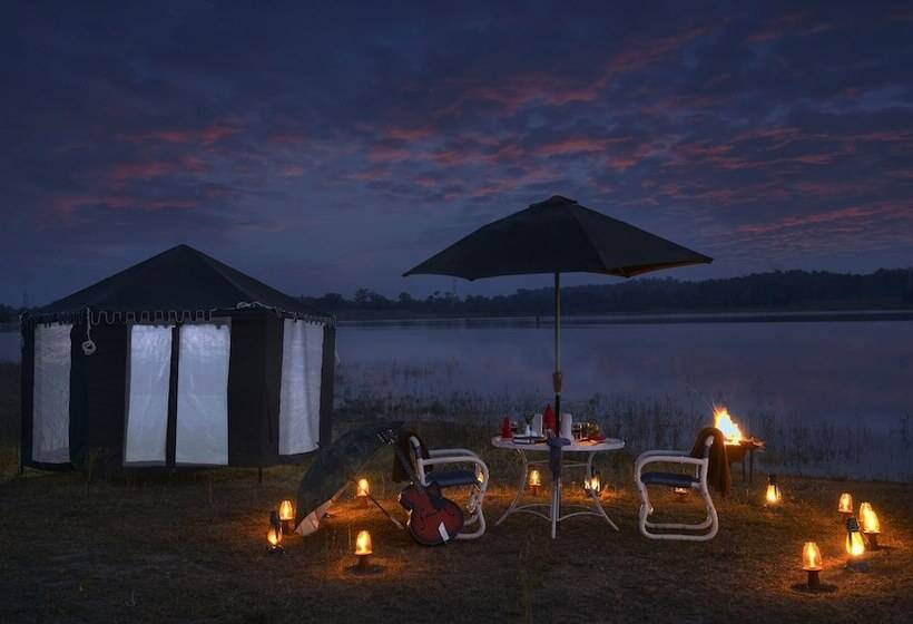 호텔 Pench Jungle Camp