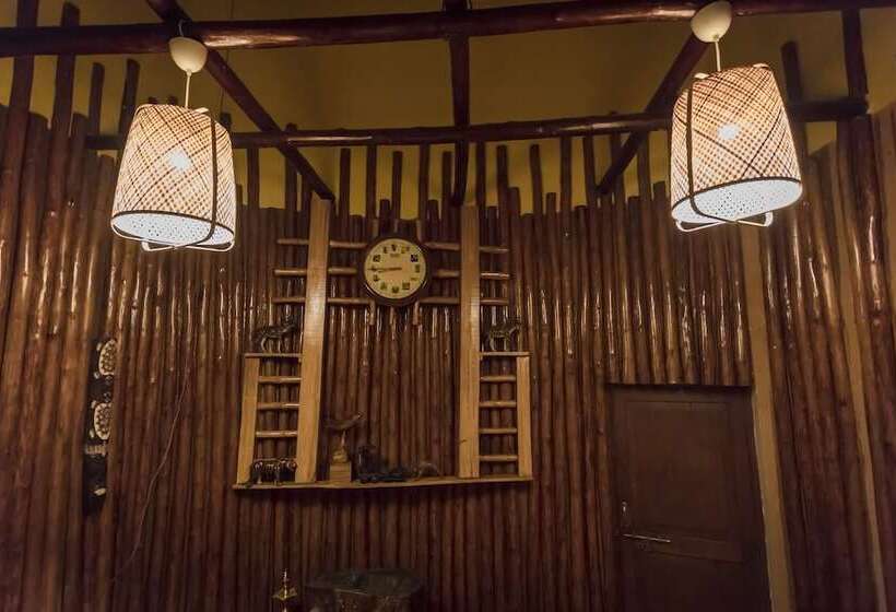 호텔 Pench Jungle Camp