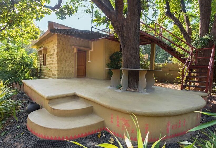 호텔 Pench Jungle Camp