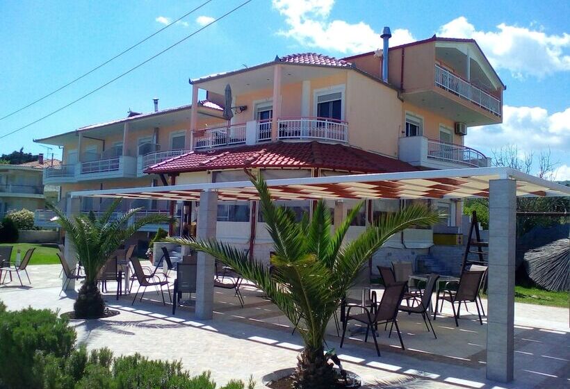 فندق Pension Delfini