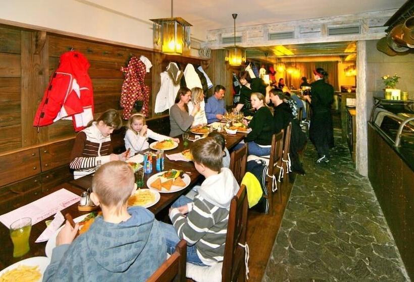 酒店 Pizzeria Belmonte