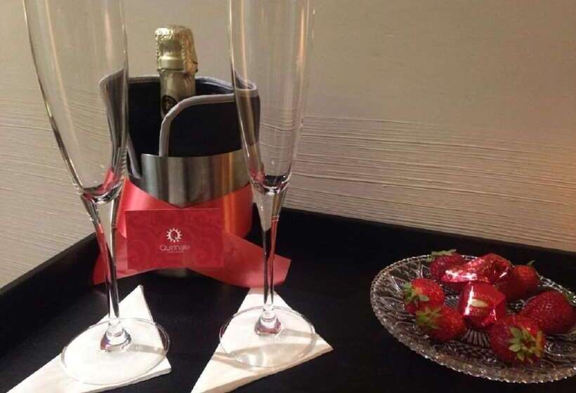 בית מלון כפרי Quirinale Luxury Rooms