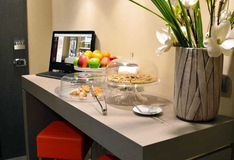 בית מלון כפרי Quirinale Luxury Rooms