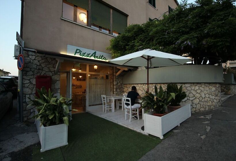 Отель Ristorante Anita