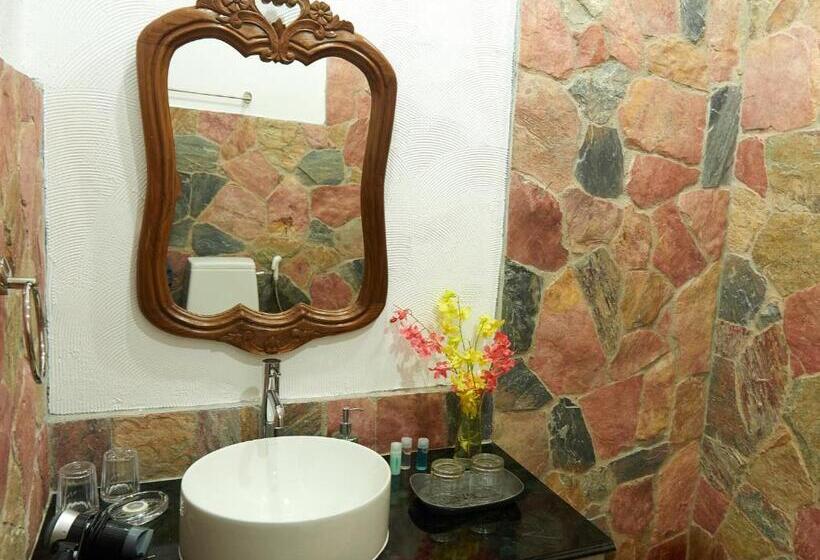 酒店 Sara Beachfront Boutique Resort