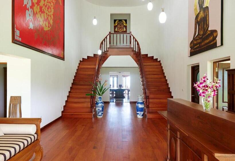 酒店 Sara Beachfront Boutique Resort