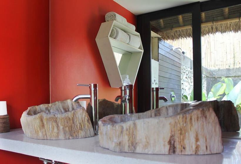 ホテル Seabreeze Hostel Bali