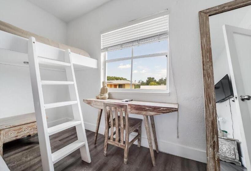 בית מלון כפרי Treehouse