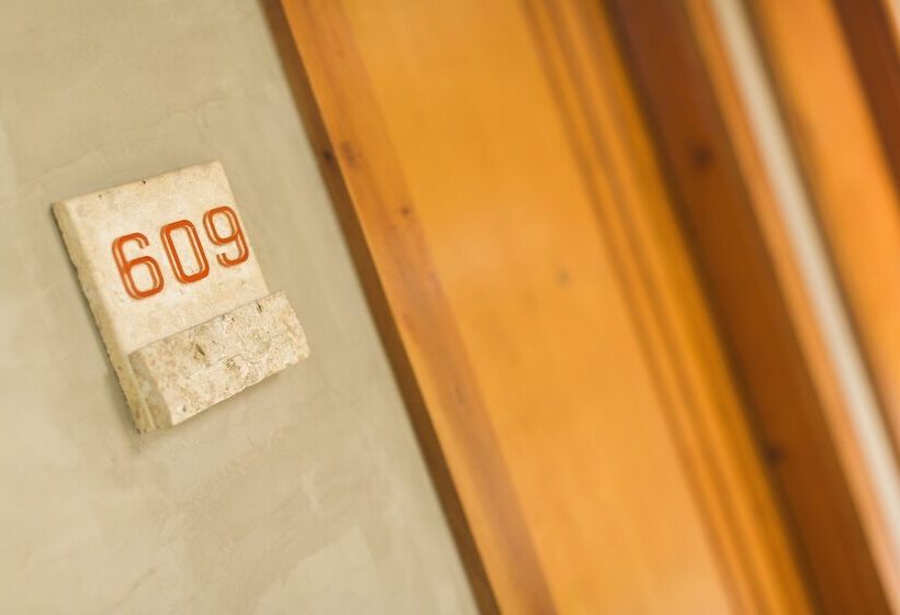 Tsai Hotel And Residences