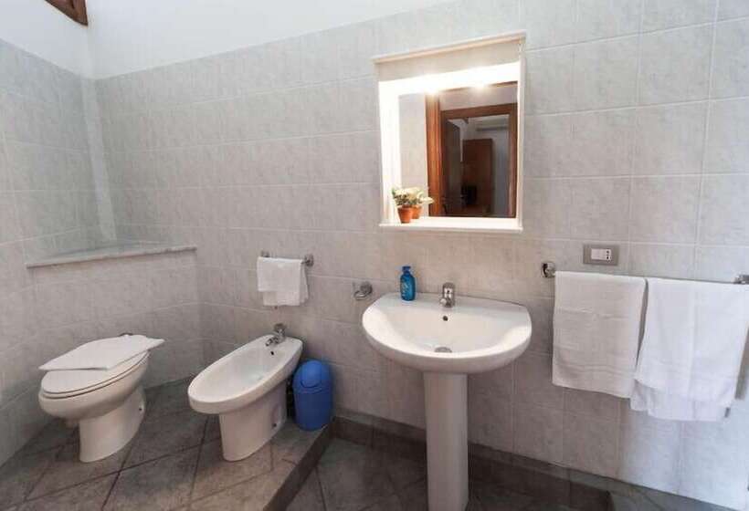 בית מלון כפרי Villa Anita Residence