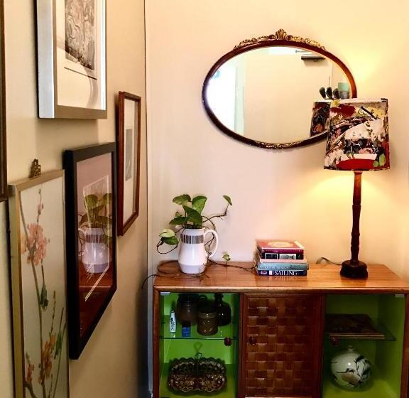 בית מלון כפרי Vine Valley Inn