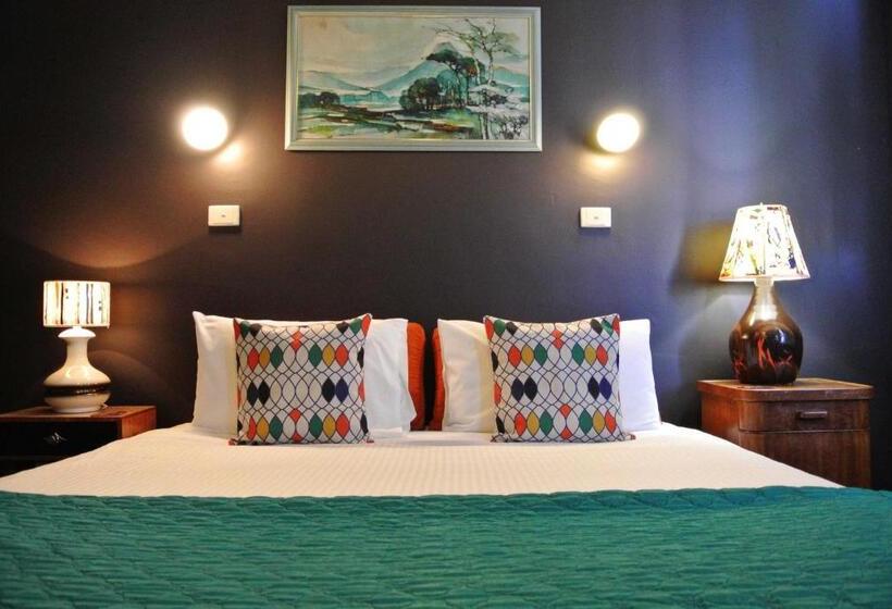 בית מלון כפרי Vine Valley Inn