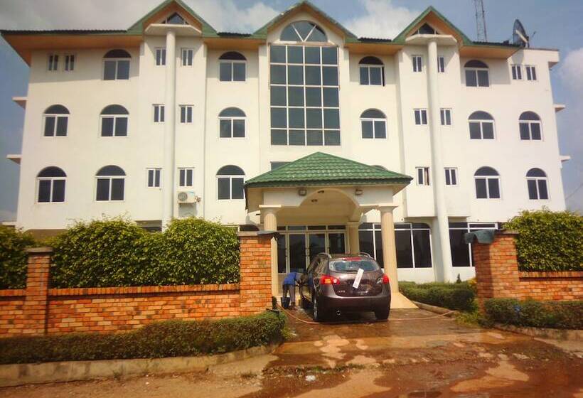 هتل Wadoma Royale