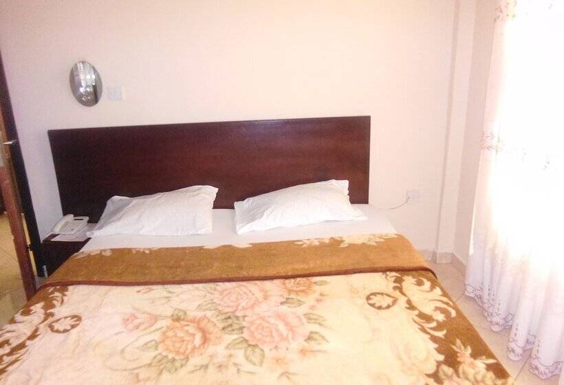 هتل Wadoma Royale