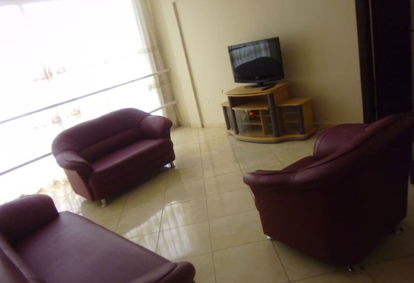 هتل Wadoma Royale