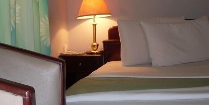 هتل Wadoma Royale