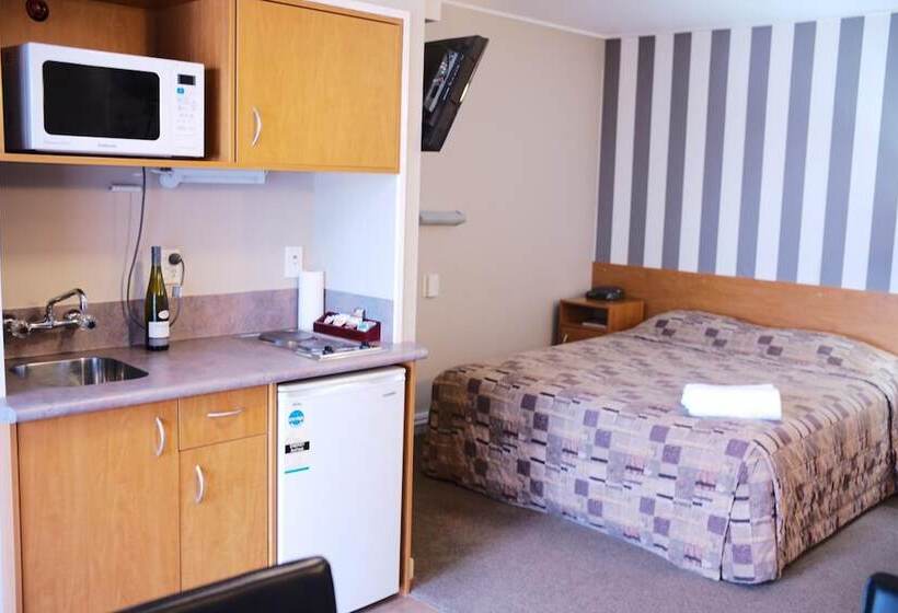 Kiwi Studios Motel