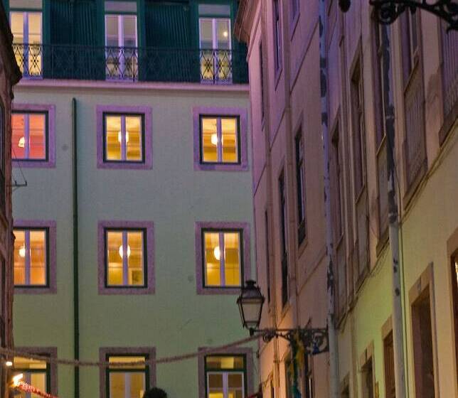 Lisbon Colours Bairro Alto Apartments