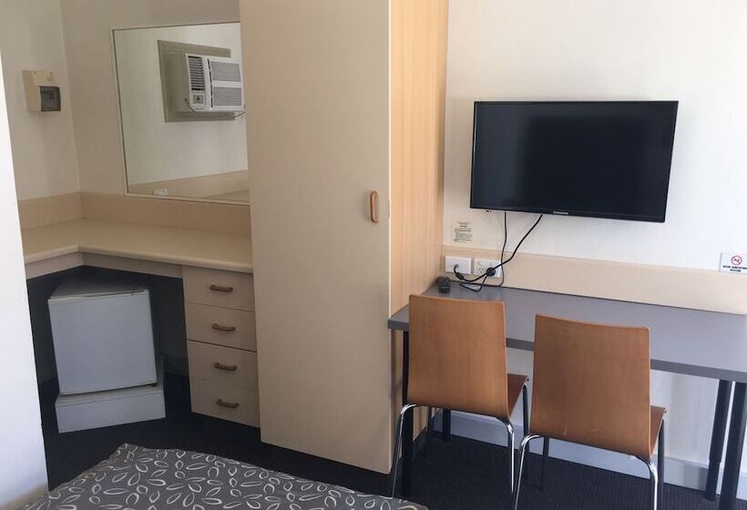 مُتل Westside Motor Inn