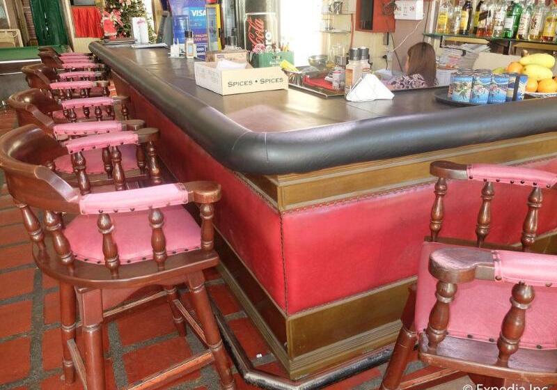 منتجع Orchid Inn