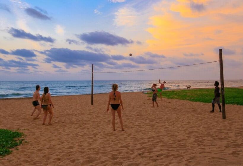 Pandanus Beach Resort & Spa