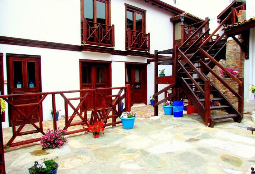 Пансион Amazon Petite Palace