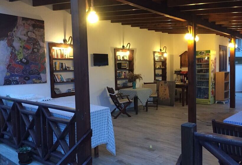 Пансион Amazon Petite Palace