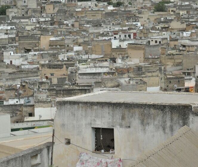 膳宿费 Dar 7 Louyat