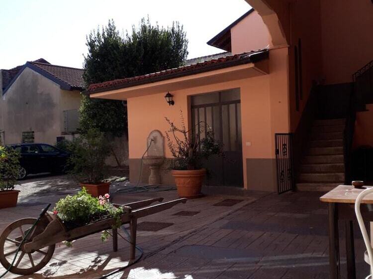 פנסיון La Corte Del Poeta