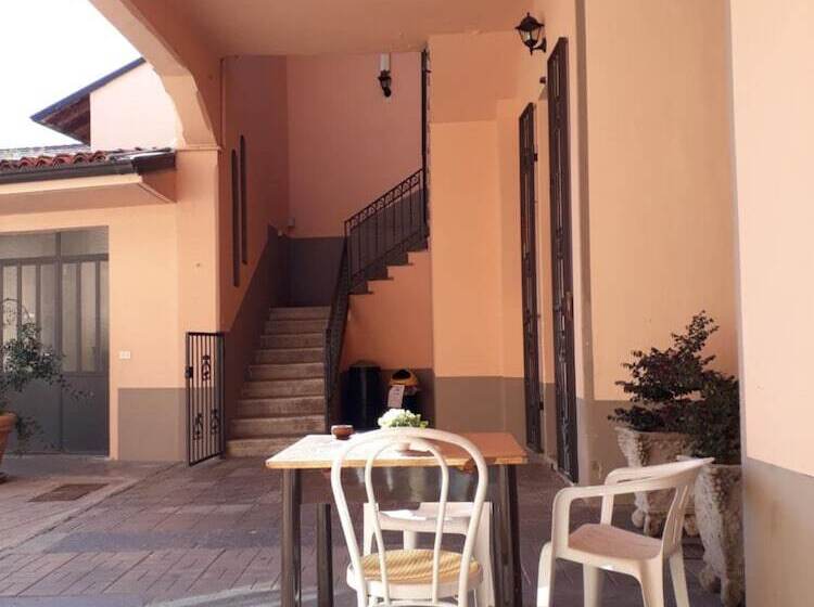 פנסיון La Corte Del Poeta