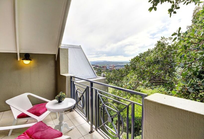 بنسيون Loerie's Call Guesthouse